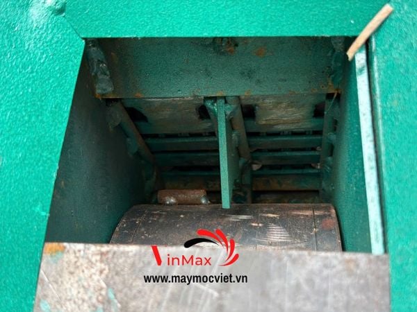 Máy Bóc Vỏ Xanh Macca 1 Tấn/Giờ VMC1000