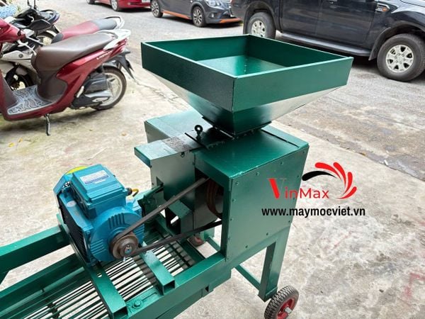 Máy Bóc Vỏ Xanh Macca 1 Tấn/Giờ VMC1000