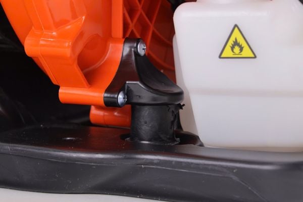 Máy thổi lá 2 thì Mitsuyama TL9500 công suất 3.5 kW