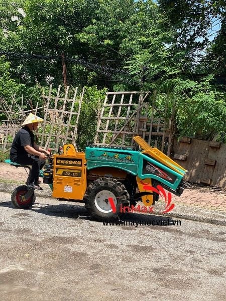 Máy Thu Hoạch Ngô Ngồi Lái Chạy Dầu Shoshin 25HP SSN25