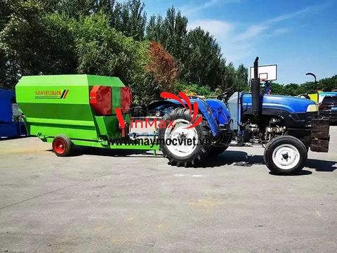 Máy Phối Trộn Thức Ăn Chăn Nuôi TMR Turbo TMR4