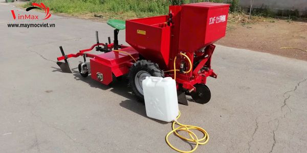 Máy Trồng Khoai Tây 2 Hàng Gắn Máy Kéo Turbo VM02