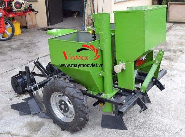 Máy Trồng Khoai Tây 2 Hàng Kết Hợp Bón Phân ShoShin SST2533