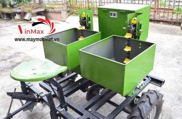 Máy Trồng Khoai Tây 2 Hàng Kết Hợp Bón Phân ShoShin SST2533