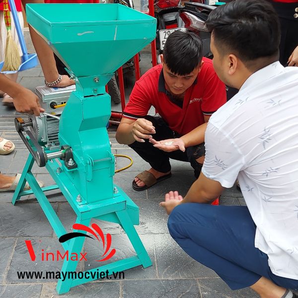 Máy Vỡ Ngô Năng Suất 200kg/giờ VMN200