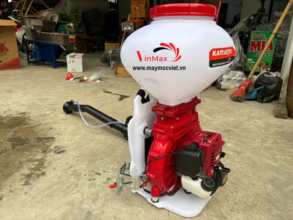 Máy Xạ Phân 4 Thì 26L Kamastsu KMP350
