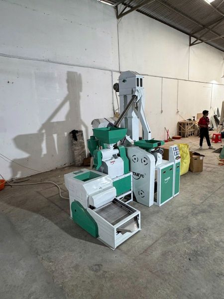 Dàn Máy Xát Gạo Liên Hoàn Takyo TK1200 mẫu mới cải tiến hiện đại