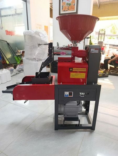 Máy Xát Gạo Takyo TK190R Sàng Rung