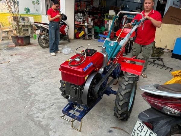 Máy cày xới đất dắt tay Quế Hoa GN61/6