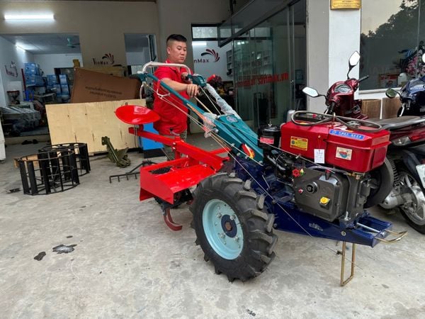 Máy cày xới đất dắt tay Quế Hoa GN61/6