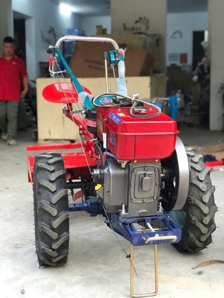 Máy cày xới đất dắt tay Quế Hoa GN61/6