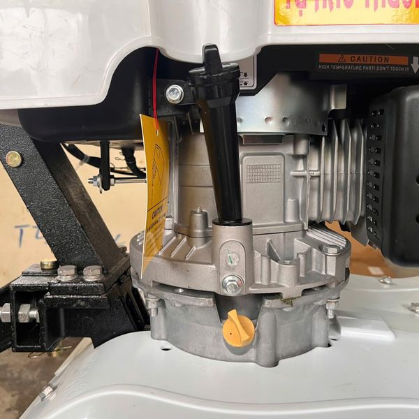 Máy Xới Đất Đa Năng Trâu Vàng Chạy Xăng  IN-1WG4 Giảm Sóc