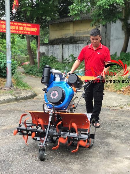 Máy Xới Đất 2 Cầu Phay Trước KAMA 186F