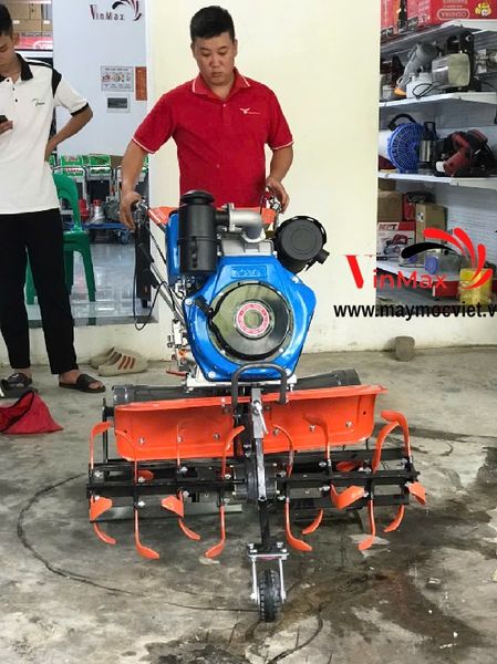 Máy Xới Đất 2 Cầu Phay Trước KAMA 186F