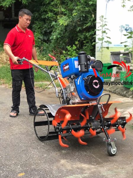 Máy Xới Đất 2 Cầu Phay Trước KAMA 186F
