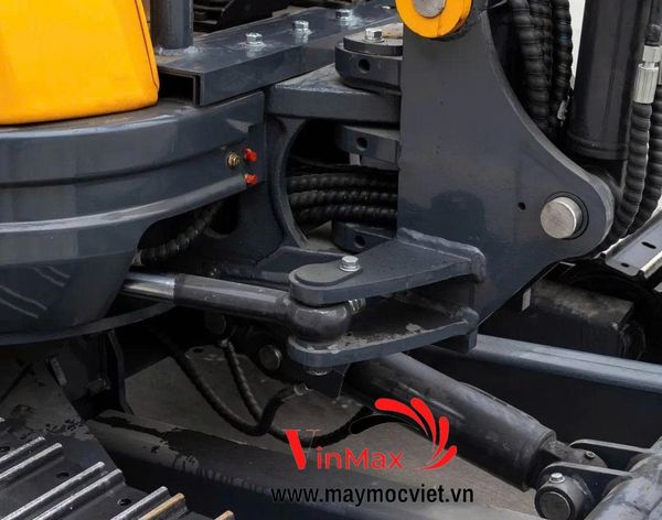 Máy Xúc Mini 25HP Shoshin HT25