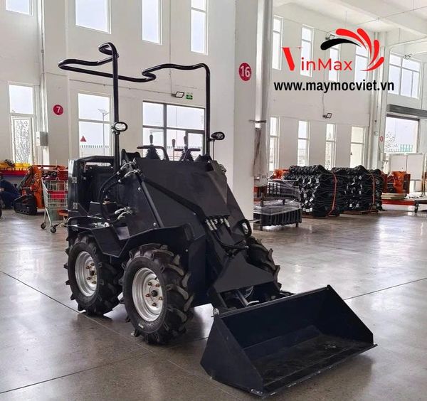 Máy Xúc Lật Mini Ngồi Lái Đa Năng Shoshin S135