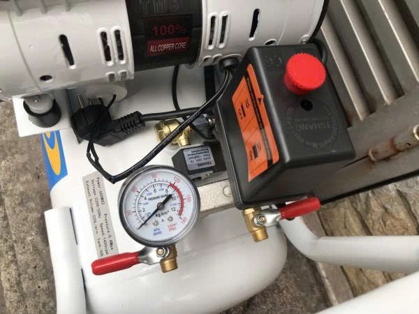 Máy nén khí không dầu Puma 50L – 1200W