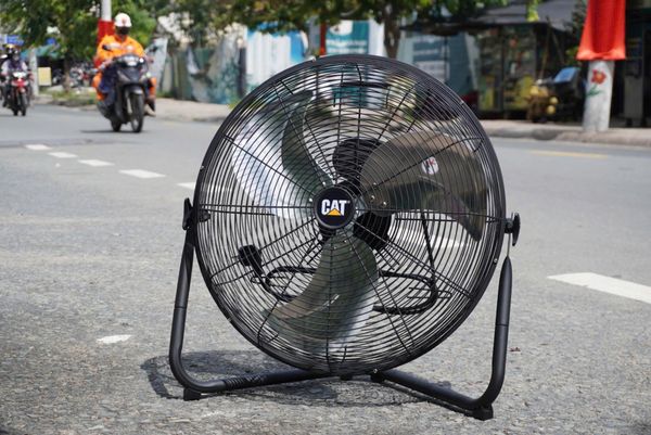 Quạt công nghiệp 20″ Caterpillar HV-20D