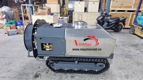Máy Phun Thuốc Điều Khiển Từ Xa Bánh Xích PTB400