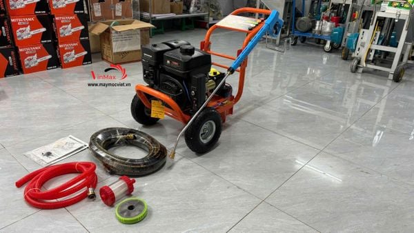 Máy xịt rửa cao áp chạy xăng JETTA JET2500GFB-6.5HP