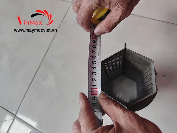 Sàng xát gạo Takyo 6N70