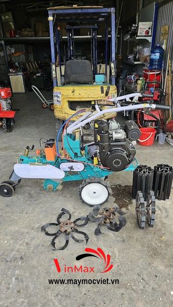 Máy làm đất đa năng 2 cầu động cơ dầu Turbo TBT902