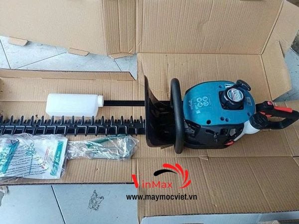 Máy tỉa hàng rào chạy xăng 2 thì TOTAL 1HP TGT5265511