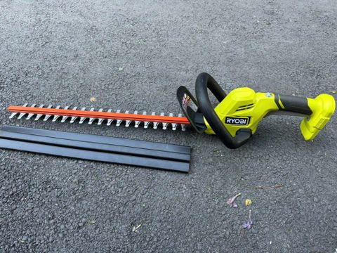 Máy Tỉa Hàng Rào Dùng Pin Ryobi ONE+ 18V – Gọn Nhẹ, Mạnh Mẽ, Hiệu Quả Cao