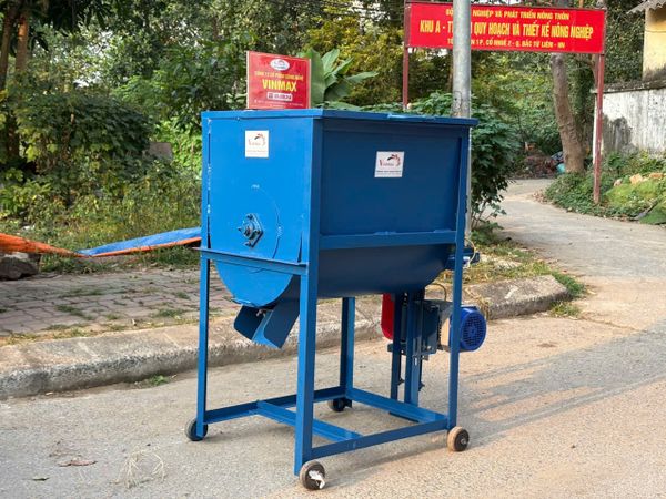 Máy Trộn Thức Ăn Chăn Nuôi Nằm Ngang Turbo TBTN500