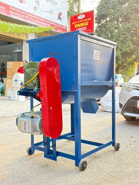 Máy Trộn Thức Ăn Chăn Nuôi Nằm Ngang Turbo TBTN500