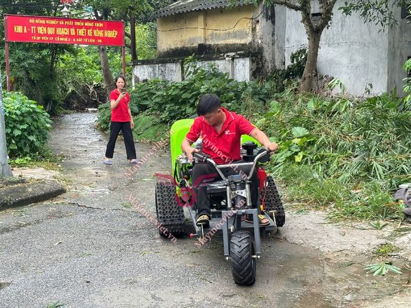 Xe phun thuốc di động ngồi lái Turbo PT300