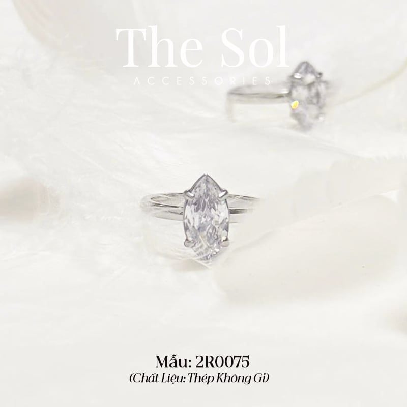  Nhẫn Titan Diamond Marquise 