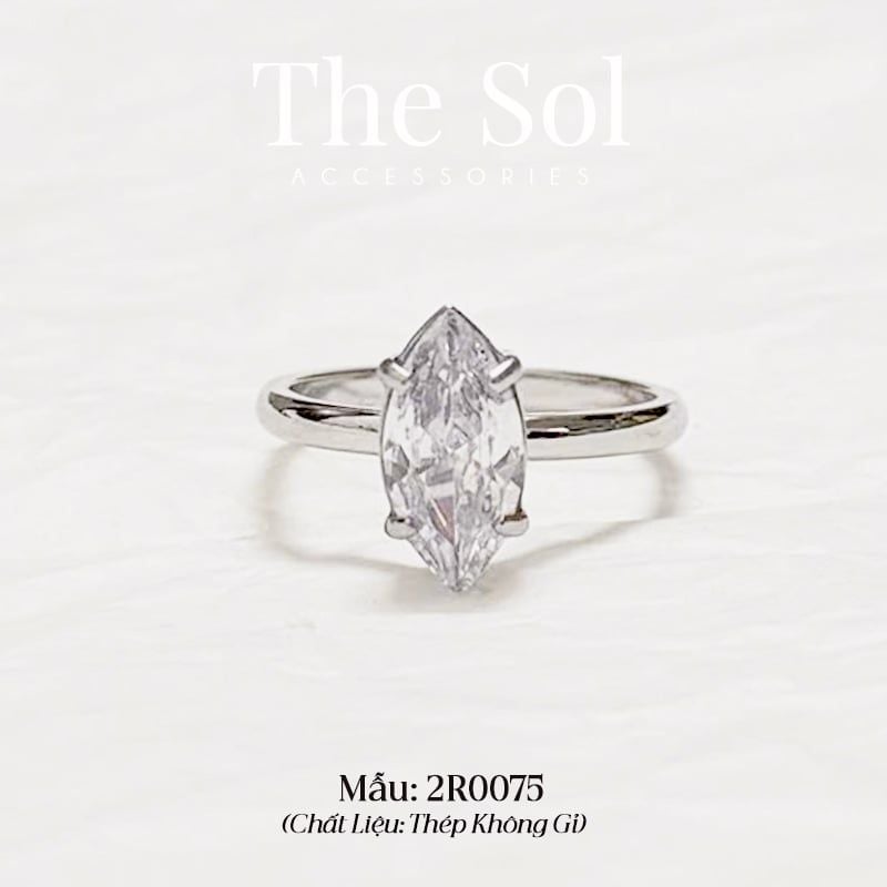  Nhẫn Titan Diamond Marquise 