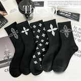  Tất Unisex Black Chrome Heart 