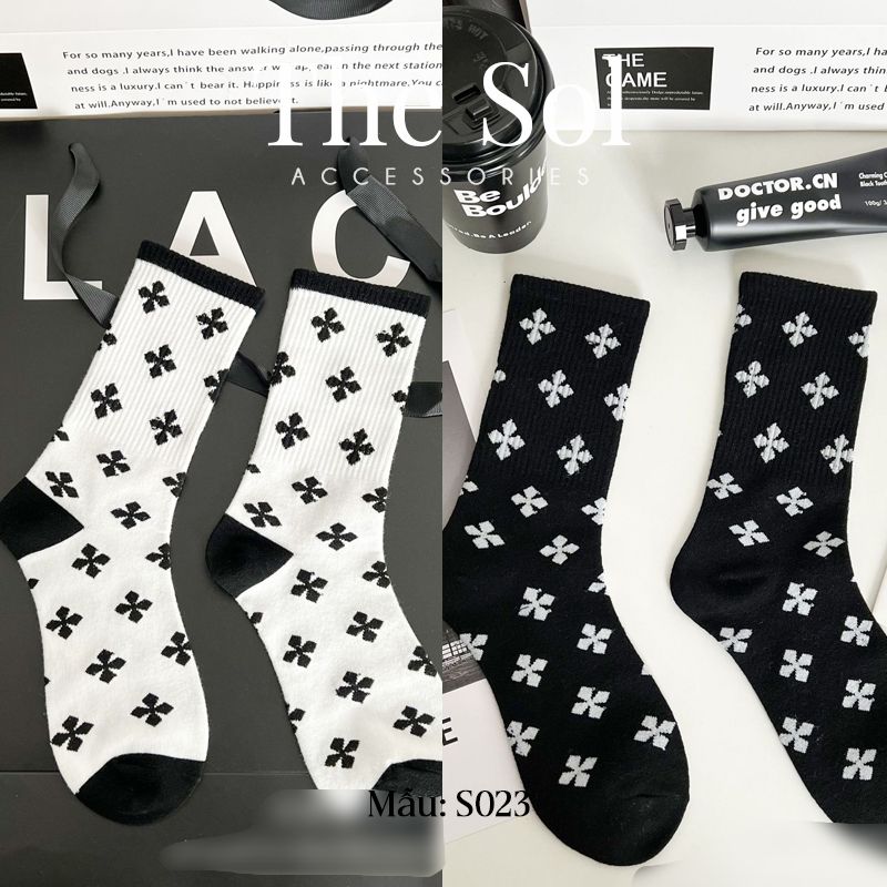  Tất Unisex Mini Chrome Heart 