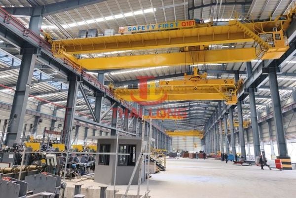 Toàn cảnh dự án lắp đặt tổ hợp cầu trục nâng hạ dầm đôi tại Hà Nội