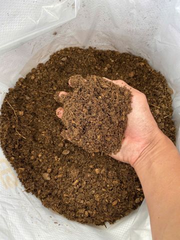  Phân Bò Mekong Đã Qua Xử Lý Vi Sinh - Cải Tạo Đất, Sạch Mầm Bệnh 