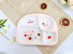 Khay ăn dặm 4 ngăn Honper HP-2316