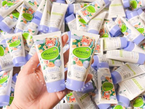 Kem đánh răng cho bé Alverde Đức