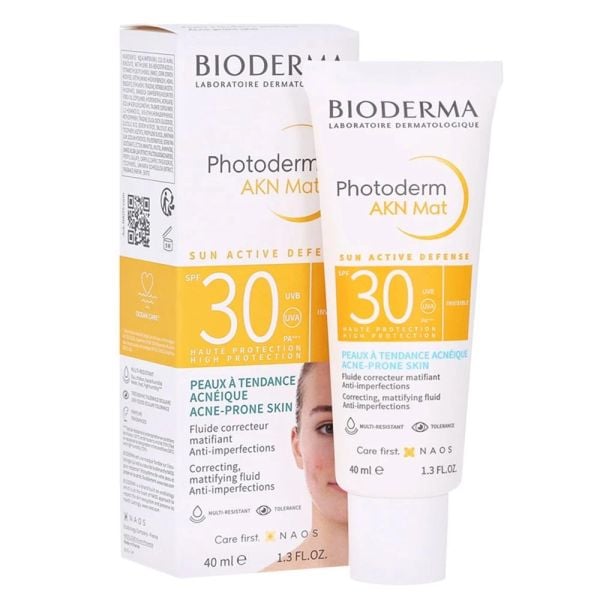 KEM CHỐNG NẮNG BIODERMA PHOTODERM AKN SPF30 DÀNH CHO DA MỤN, HỖN HỢP VÀ DA DẦU 40ML