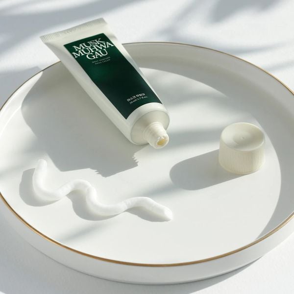 KEM DƯỠNG DA TAY DAILY COMMA MOST PERFUME HAND CREAM 50ML