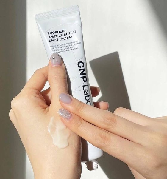KEM DƯỠNG KEO ONG CNP PROPOLIS AMPULE ACTIVE SHOT CREAM 75G