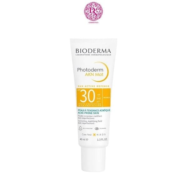 KEM CHỐNG NẮNG BIODERMA PHOTODERM AKN SPF30 DÀNH CHO DA MỤN, HỖN HỢP VÀ DA DẦU 40ML