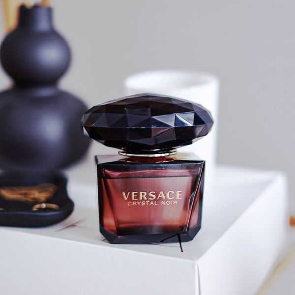 NƯỚC HOA VERSACE CRYSTAL NOIR POUR FEMME PARFUM NATURAL SPRAY 90ML (V07332)