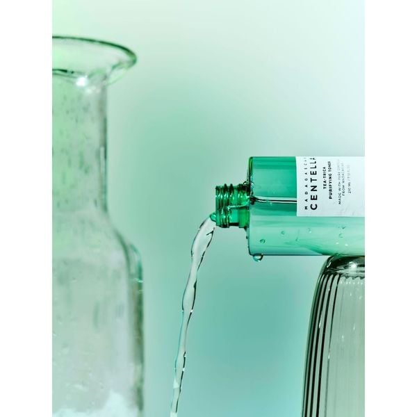 NƯỚC HOA HỒNG SKIN1004 MADAGASCAR CENTELLA TEE-TRICA PURIFYING TONER 210ML