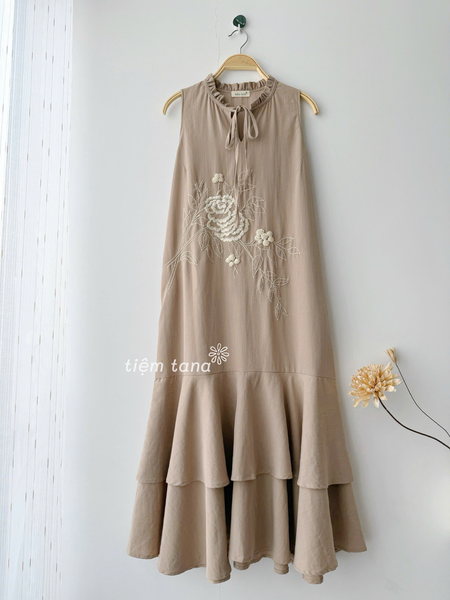  Đầm Nami - Be nâu 