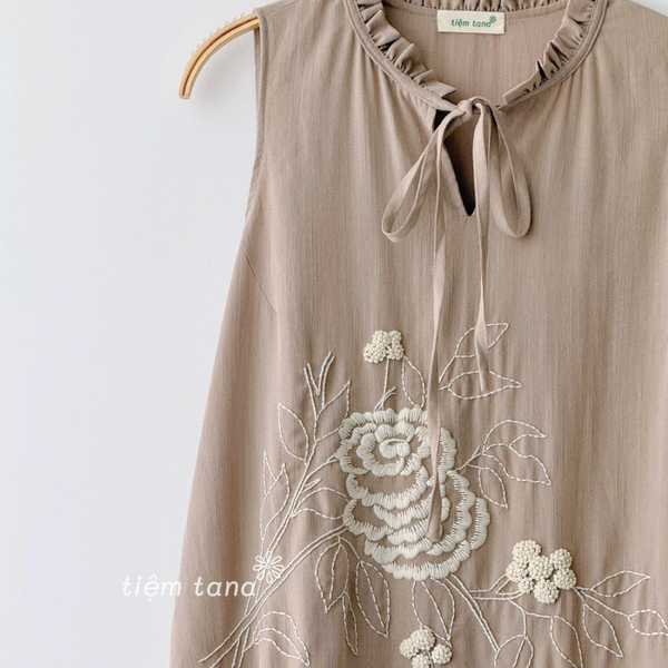  Đầm Nami - Be nâu 