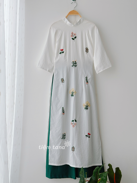  Áo Dài - Gió Xuân 