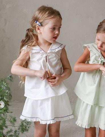 FL - SUM0226 - Chân váy Heilli gấu ren liền legging đùi